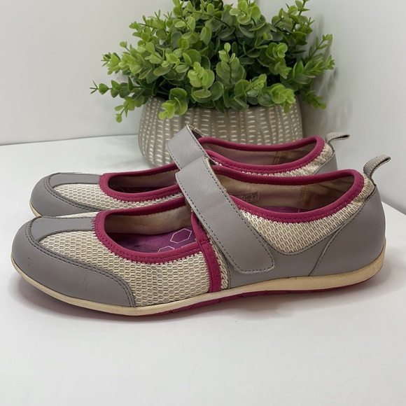 EUC Vionic Ailie White Mary Jane Athletic shoes size9 pink gray white - Picture 2 of 13